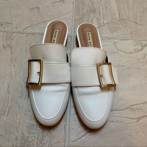 Leather sandals